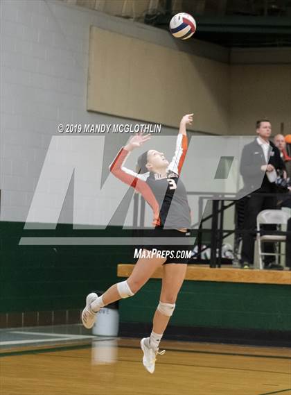 Thumbnail 1 in Milford vs. Illini Bluffs (IHSA 1A Super-Sectional Final) photogallery.