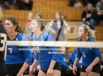 Thumbnail 1 in Milford vs. Illini Bluffs (IHSA 1A Super-Sectional Final) photogallery.