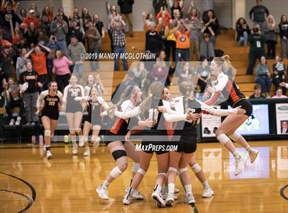 Thumbnail 3 in Milford vs. Illini Bluffs (IHSA 1A Super-Sectional Final) photogallery.