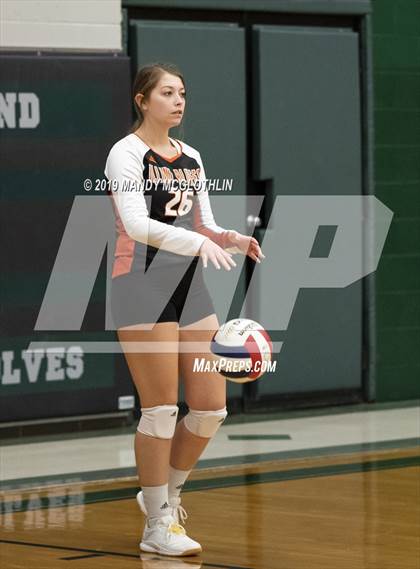 Thumbnail 3 in Milford vs. Illini Bluffs (IHSA 1A Super-Sectional Final) photogallery.