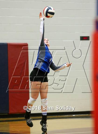 Thumbnail 1 in Blue Valley West vs. Northwest photogallery.