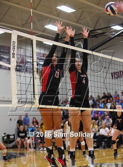 Thumbnail 1 in Blue Valley West vs. Northwest photogallery.