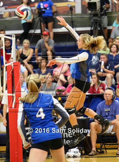 Thumbnail 2 in Blue Valley West vs. Northwest photogallery.