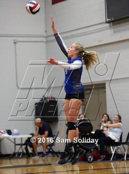 Thumbnail 2 in Blue Valley West vs. Northwest photogallery.
