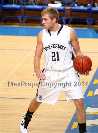 Thumbnail 1 in Aliso Niguel vs. Los Alamitos (OC North/South Challenge) photogallery.
