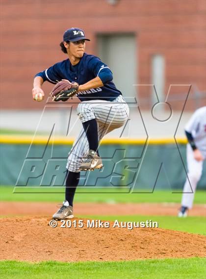 Thumbnail 3 in Lone Star @ Centennial photogallery.