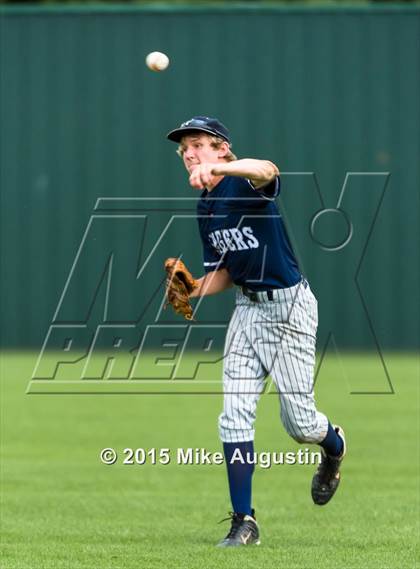 Thumbnail 1 in Lone Star @ Centennial photogallery.