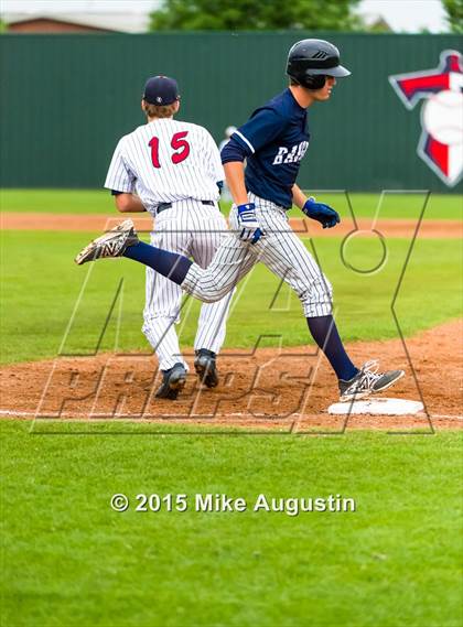 Thumbnail 1 in Lone Star @ Centennial photogallery.