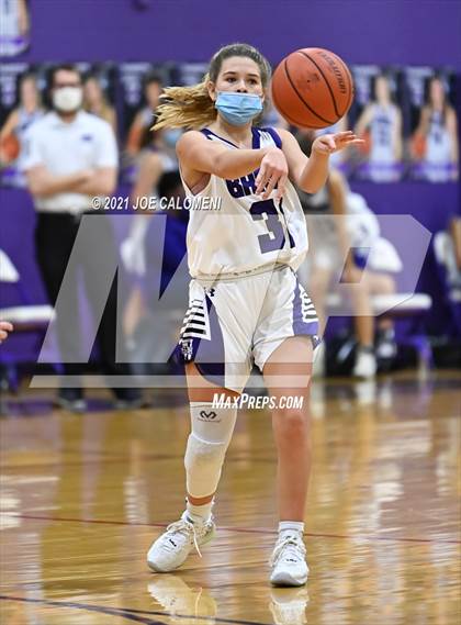 Thumbnail 3 in Saint Mary's Hall vs Regents photogallery.