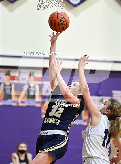 Thumbnail 3 in Saint Mary's Hall vs Regents photogallery.
