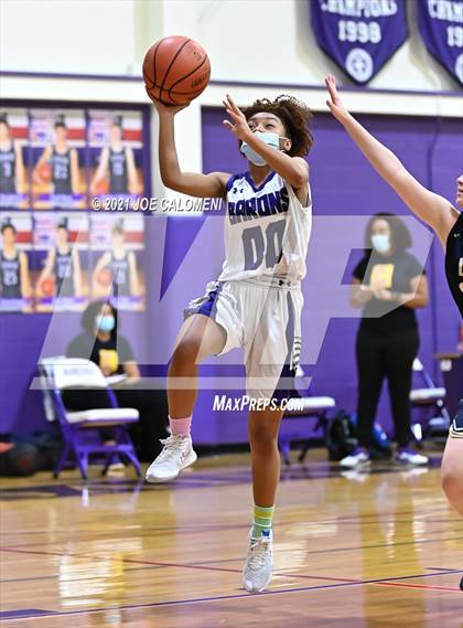 Thumbnail 3 in Saint Mary's Hall vs Regents photogallery.