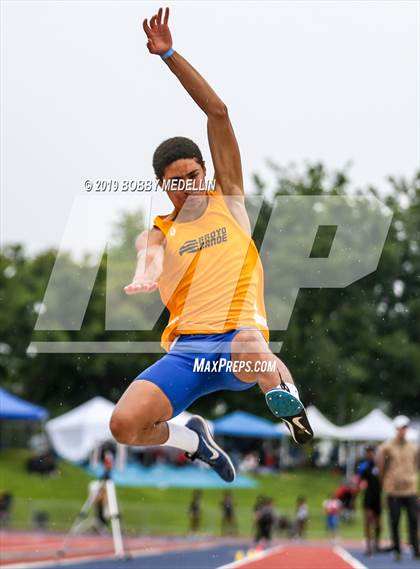 Thumbnail 3 in CIF Central Section Masters Track & Field Championships photogallery.