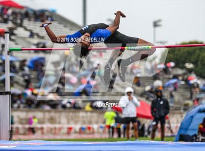 Thumbnail 2 in CIF Central Section Masters Track & Field Championships photogallery.