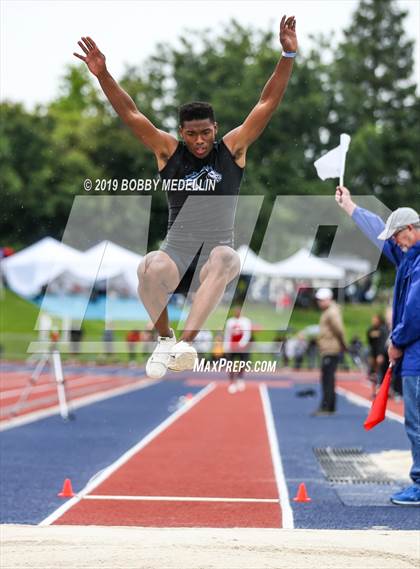 Thumbnail 1 in CIF Central Section Masters Track & Field Championships photogallery.