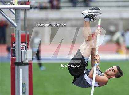 Thumbnail 2 in CIF Central Section Masters Track & Field Championships photogallery.