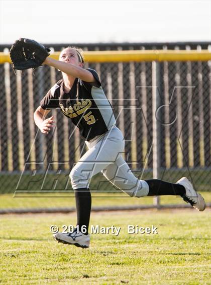 Thumbnail 3 in Sierra @ Enochs photogallery.