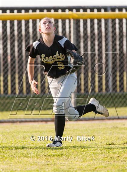 Thumbnail 2 in Sierra @ Enochs photogallery.