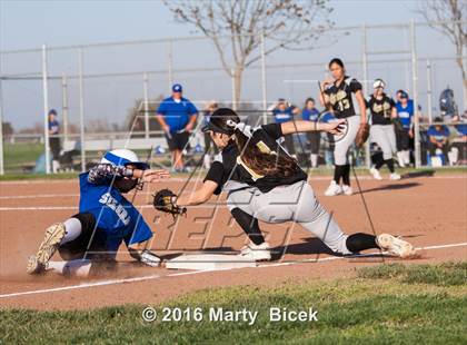 Thumbnail 1 in Sierra @ Enochs photogallery.