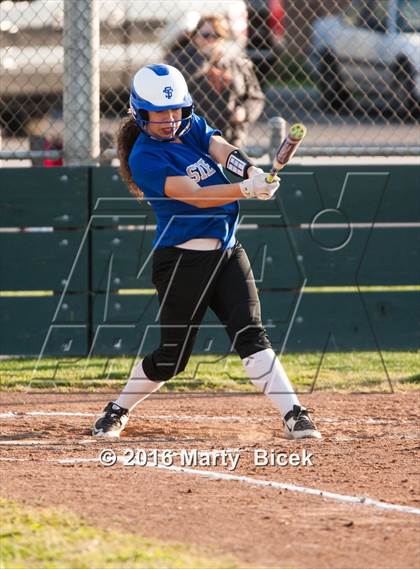 Thumbnail 1 in Sierra @ Enochs photogallery.