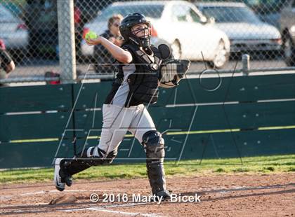 Thumbnail 1 in Sierra @ Enochs photogallery.