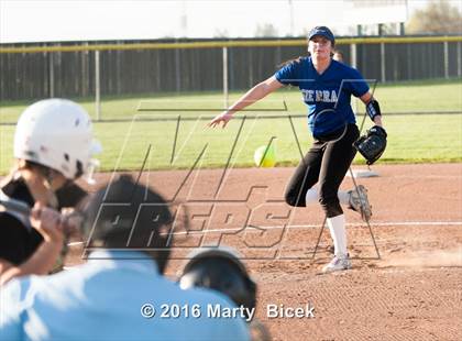 Thumbnail 2 in Sierra @ Enochs photogallery.