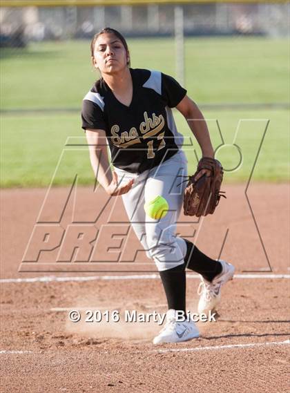 Thumbnail 2 in Sierra @ Enochs photogallery.