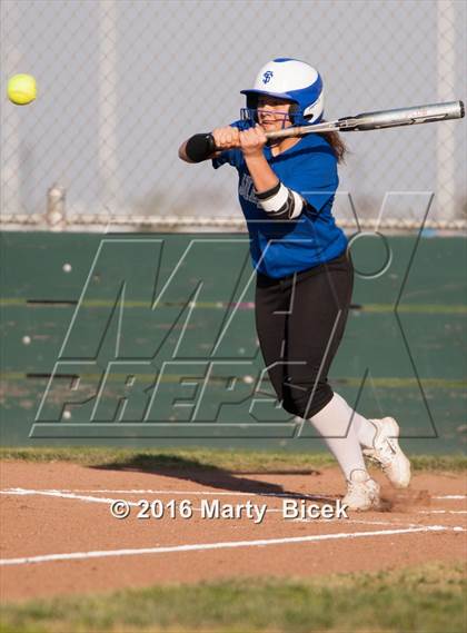 Thumbnail 2 in Sierra @ Enochs photogallery.