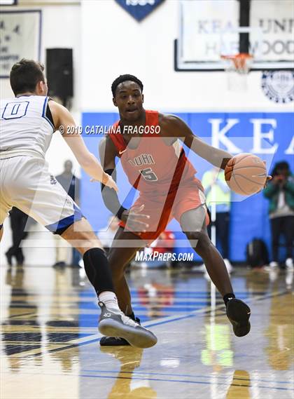 Thumbnail 3 in Long Island Lutheran vs. Gill St. Bernard's (Metro Classic) photogallery.