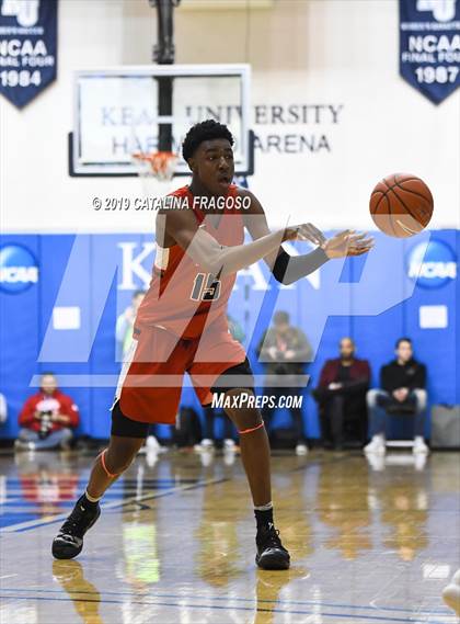 Thumbnail 2 in Long Island Lutheran vs. Gill St. Bernard's (Metro Classic) photogallery.