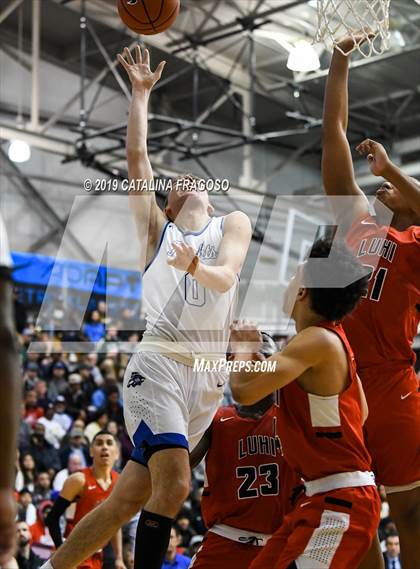 Thumbnail 2 in Long Island Lutheran vs. Gill St. Bernard's (Metro Classic) photogallery.
