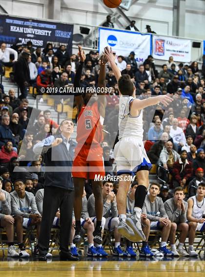 Thumbnail 1 in Long Island Lutheran vs. Gill St. Bernard's (Metro Classic) photogallery.