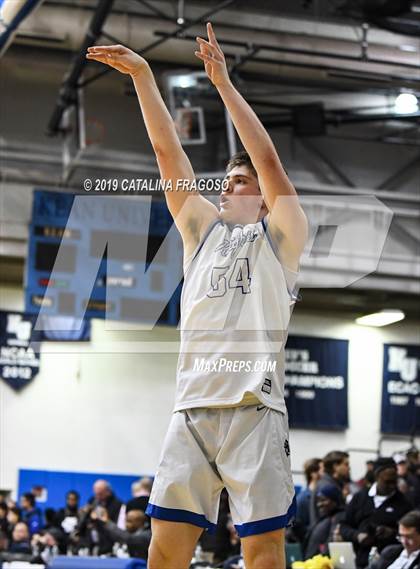Thumbnail 3 in Long Island Lutheran vs. Gill St. Bernard's (Metro Classic) photogallery.