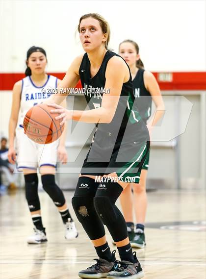 Thumbnail 1 in Pitman vs. Caruthers photogallery.