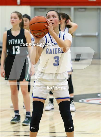 Thumbnail 3 in Pitman vs. Caruthers photogallery.
