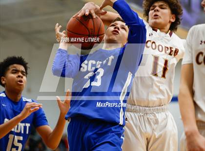 Thumbnail 3 in FR: Scott vs Cooper photogallery.