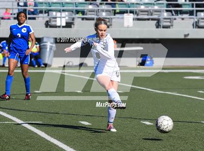 Thumbnail 2 in Birdville vs. Corsicana (Jonny Baggett Memorial Kickoff Classic) photogallery.