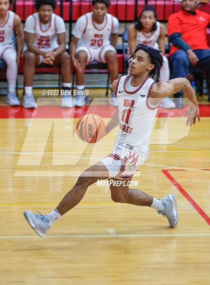 Thumbnail 2 in Woodward Academy vs. Holy Innocents Episcopal (Hard in the Paint)  photogallery.