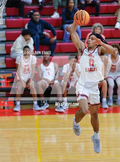 Thumbnail 1 in Woodward Academy vs. Holy Innocents Episcopal (Hard in the Paint)  photogallery.