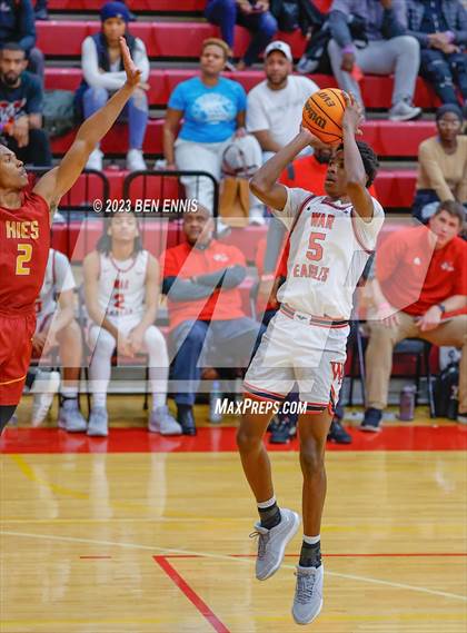 Thumbnail 2 in Woodward Academy vs. Holy Innocents Episcopal (Hard in the Paint)  photogallery.