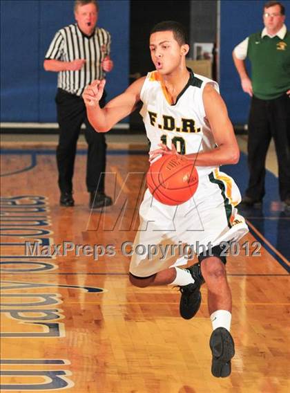Thumbnail 3 in Roosevelt vs. John Jay photogallery.