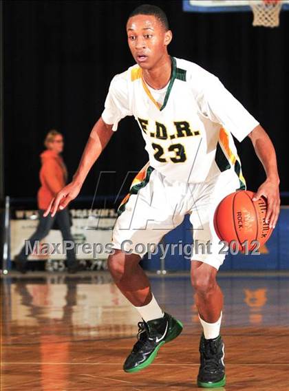 Thumbnail 3 in Roosevelt vs. John Jay photogallery.