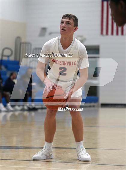 Thumbnail 1 in Madisonville vs Navasota (Mike Dacus Classic) photogallery.