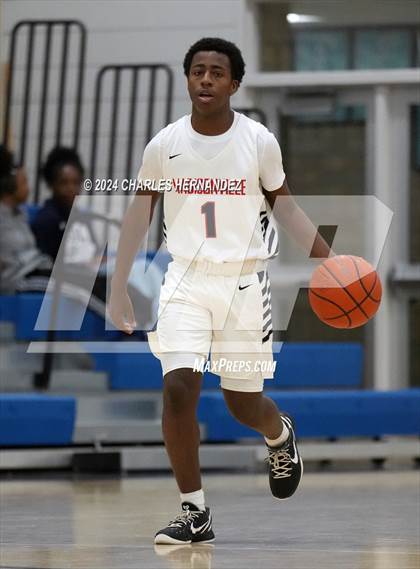 Thumbnail 1 in Madisonville vs Navasota (Mike Dacus Classic) photogallery.