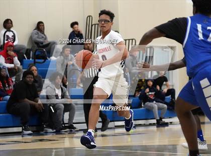 Thumbnail 1 in Madisonville vs Navasota (Mike Dacus Classic) photogallery.