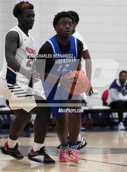 Thumbnail 3 in Madisonville vs Navasota (Mike Dacus Classic) photogallery.