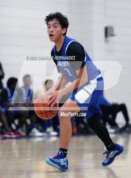 Thumbnail 2 in Madisonville vs Navasota (Mike Dacus Classic) photogallery.