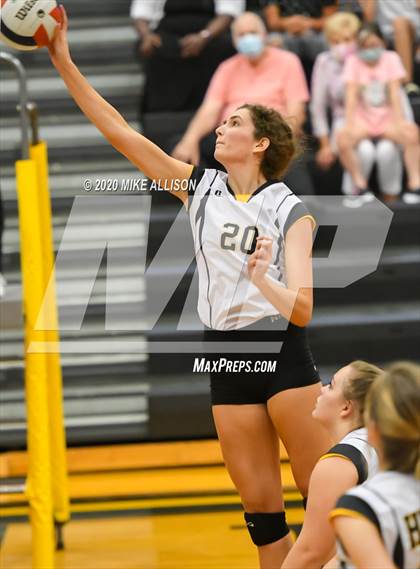 Thumbnail 2 in Chattanooga Central @ Hixson photogallery.