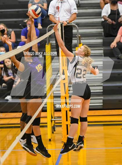 Thumbnail 2 in Chattanooga Central @ Hixson photogallery.