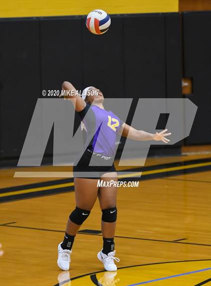 Thumbnail 3 in Chattanooga Central @ Hixson photogallery.