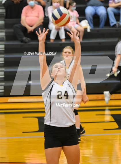Thumbnail 3 in Chattanooga Central @ Hixson photogallery.